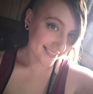 Meet your Posher, Andrea